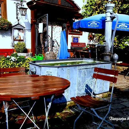 Am Klosterberg 6 *