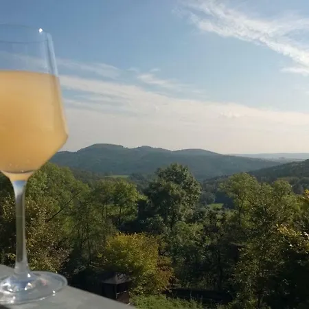 Am Klosterberg 6 *